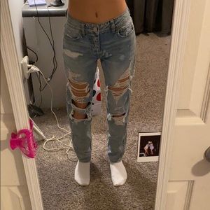 American eagle mom jean
